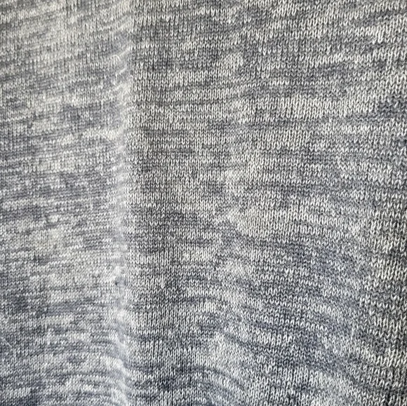 Vince men's hoody, TAG IS MISSING. size is medium but may fit a slightly larger - Picture 6 of 6